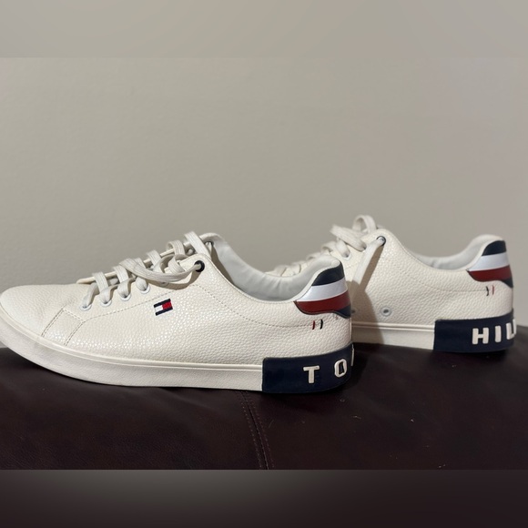 Tommy Hilfiger shoes - Picture 2 of 5